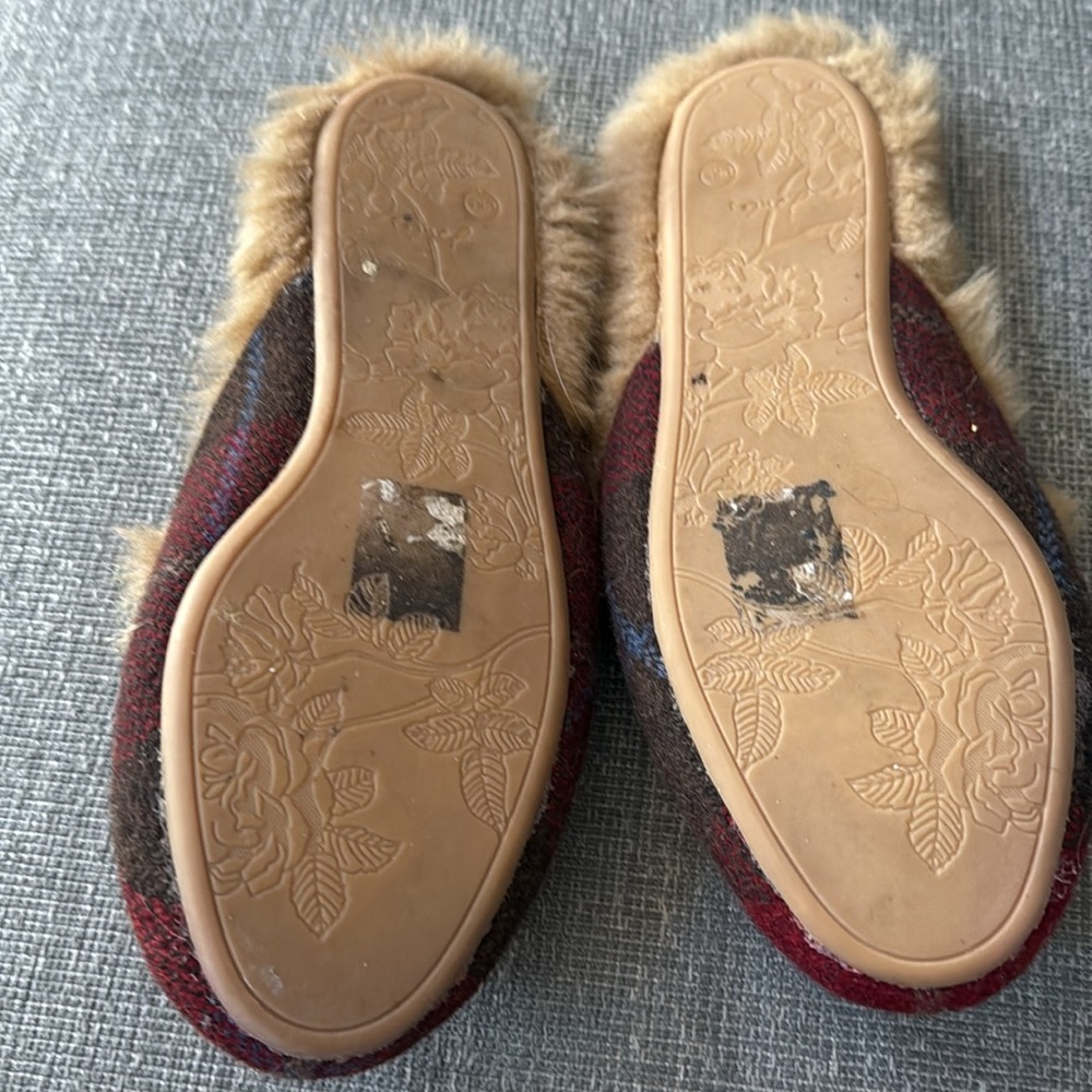 Plaid Wool Slippers - Picture 3 of 7